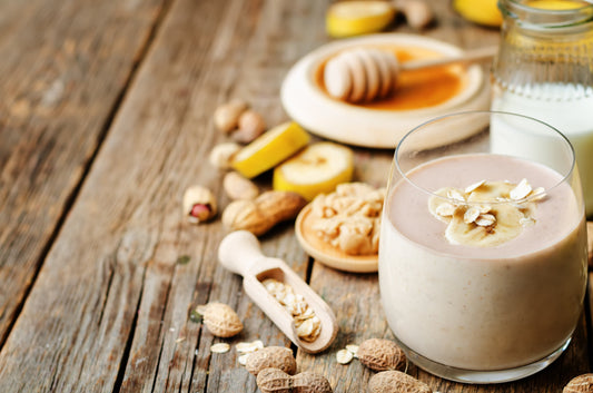 BANANA PEANUTBUTTER SURPRISE SMOOTHIE